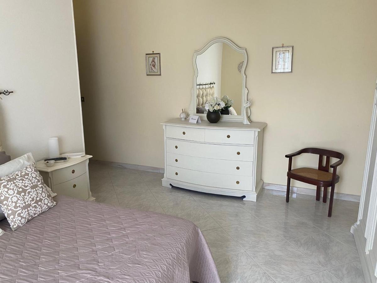 Allegrhouse: Intero Appartamento บรินดิซิ ภายนอก รูปภาพ